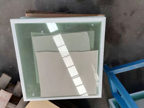 机房里为什么要安装防静电透明玻璃地板？